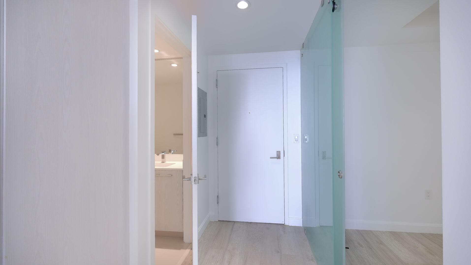 45 SW 9th Street 2502, Miami, FL 33130 — photo 1 of 24