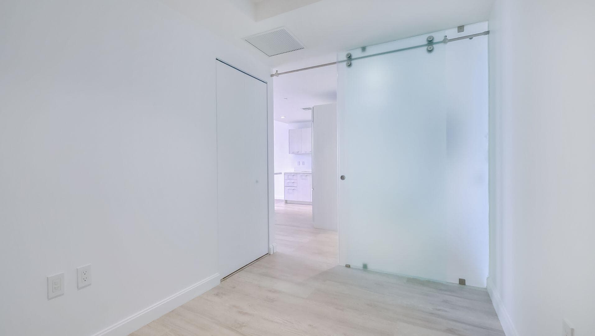 45 SW 9th Street 2502, Miami, FL 33130 — photo 5 of 24