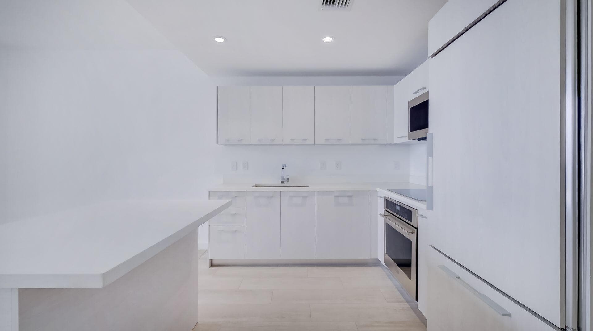 45 SW 9th Street 2502, Miami, FL 33130 — photo 9 of 24