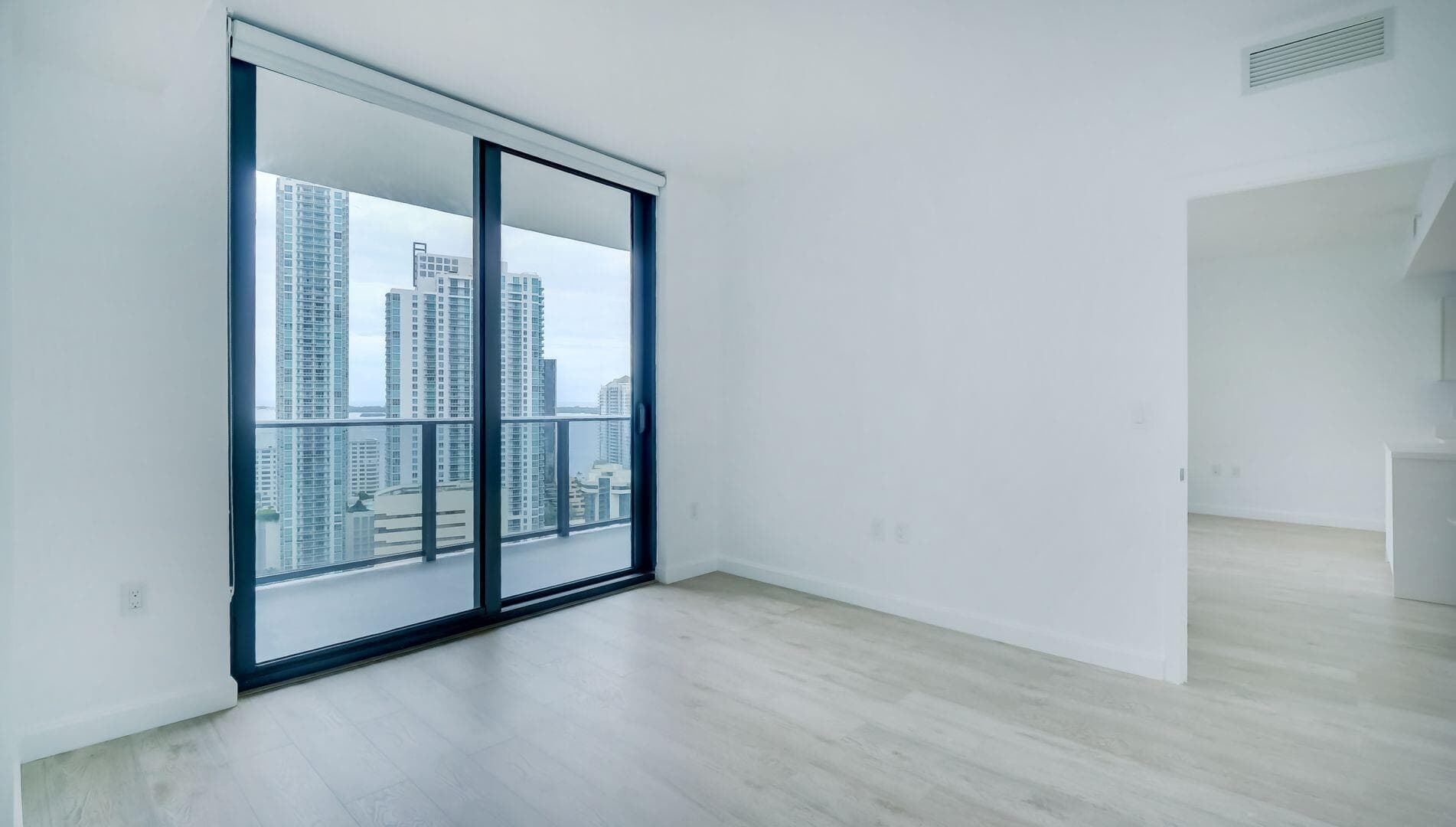 45 SW 9th Street 2502, Miami, FL 33130 — photo 14 of 24
