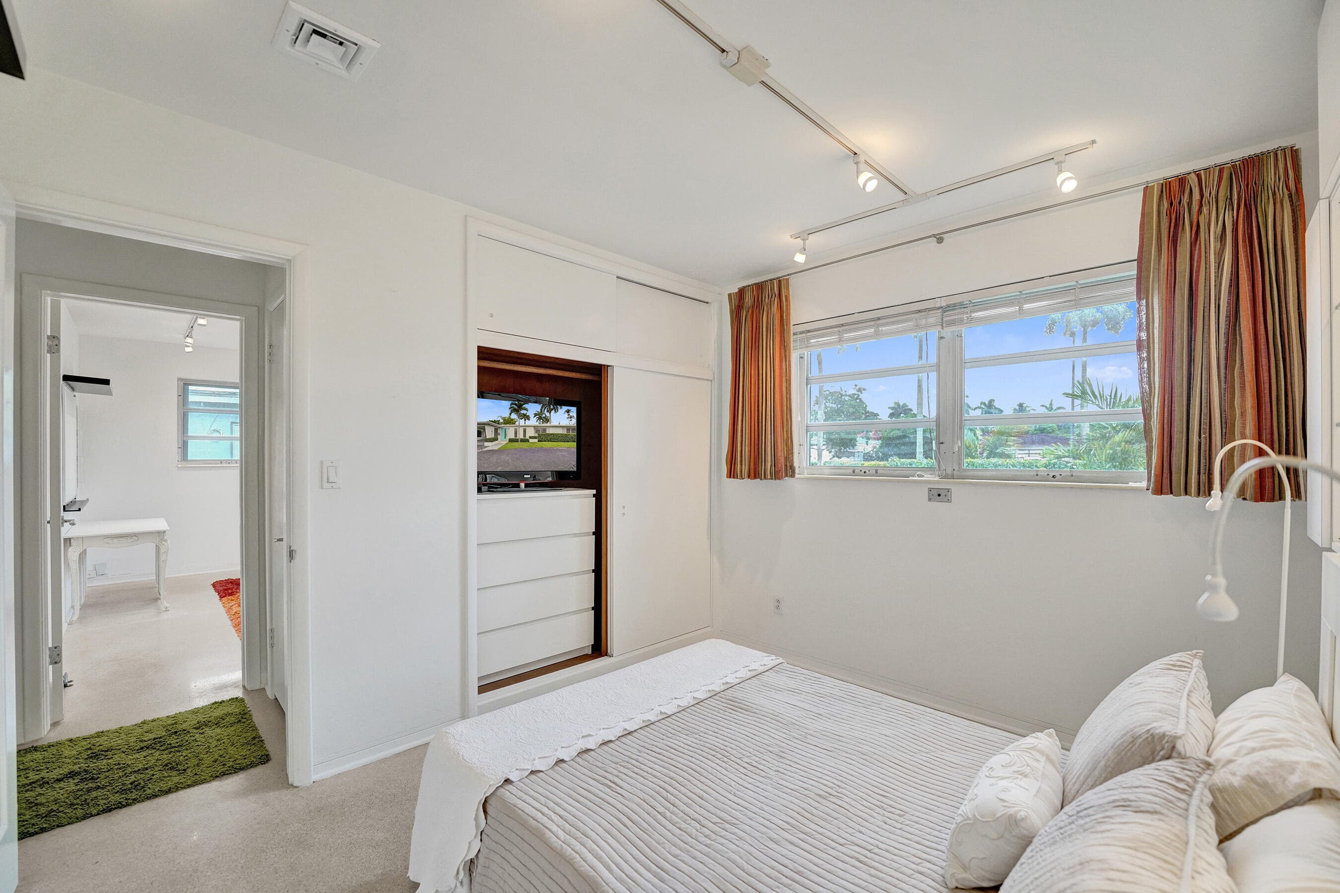 3113 Hollywood Boulevard, Hollywood, FL 33021 — photo 31 of 46
