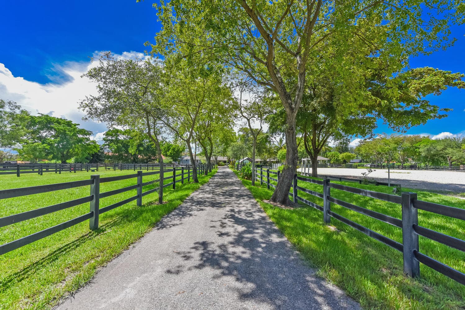 2040 Appaloosa Trail, Wellington, FL 33414 — photo 2 of 40