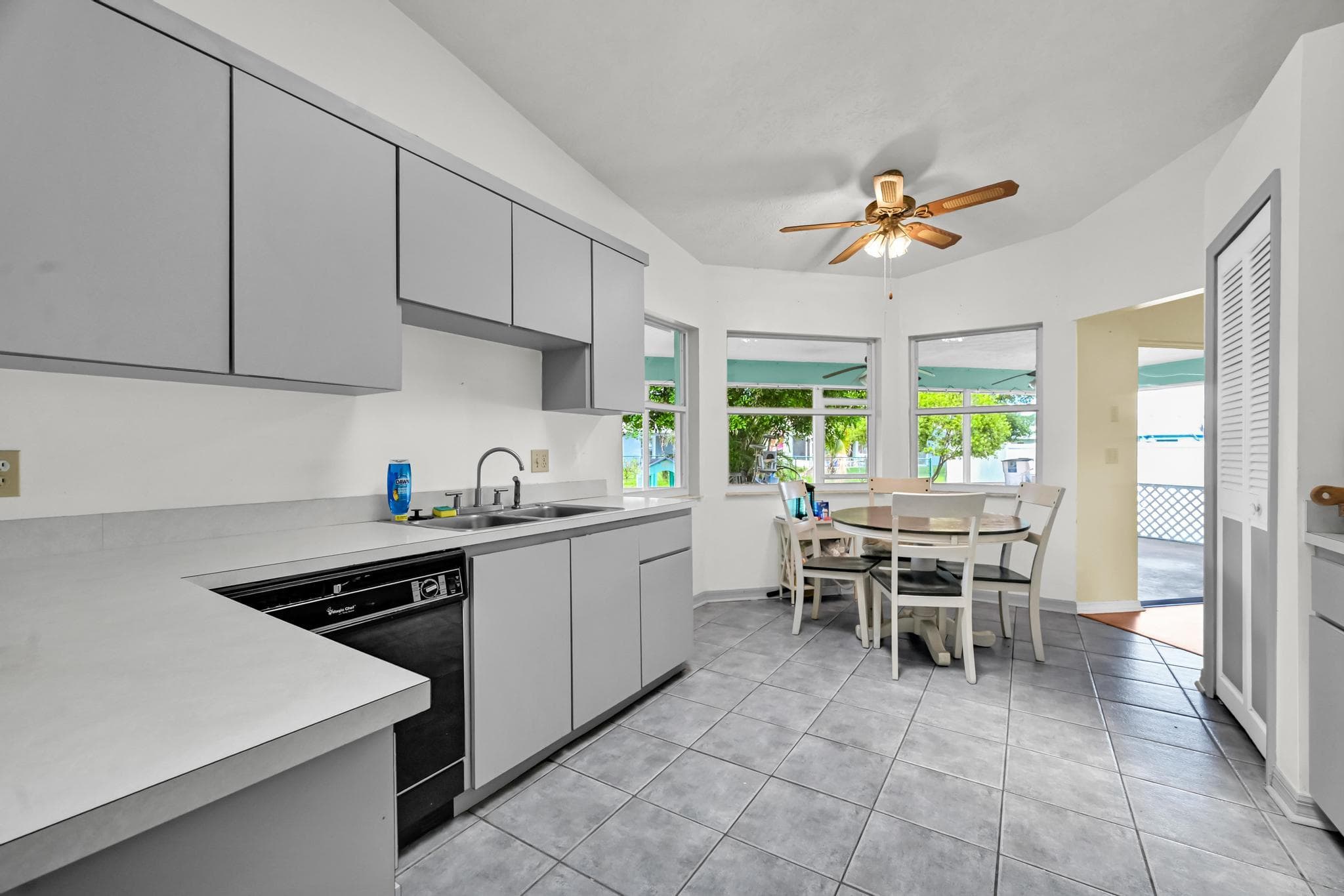 2265 SE Carnation Avenue, Port St. Lucie, FL 34952 — photo 9 of 27