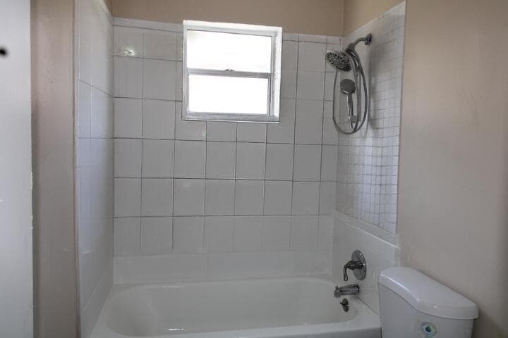 1417 W 32nd Street, Riviera Beach, FL 33404 — photo 16 of 17