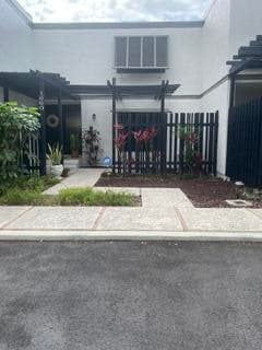 1660 W Golfview Drive, Pembroke Pines, FL 33026 — photo 1 of 19