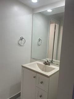 1660 W Golfview Drive, Pembroke Pines, FL 33026 — photo 15 of 19