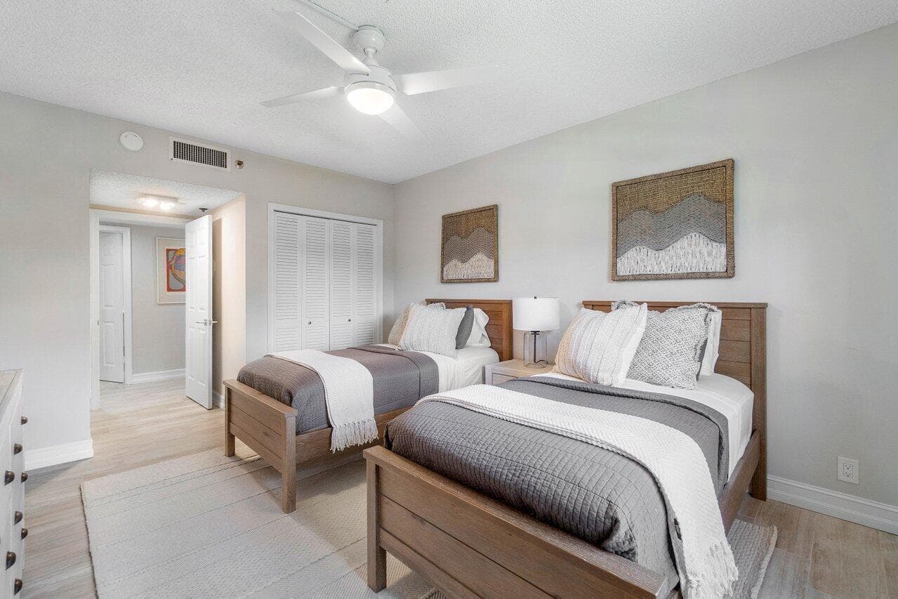 950 De Soto Road 2b, Boca Raton, FL 33432 — photo 29 of 38