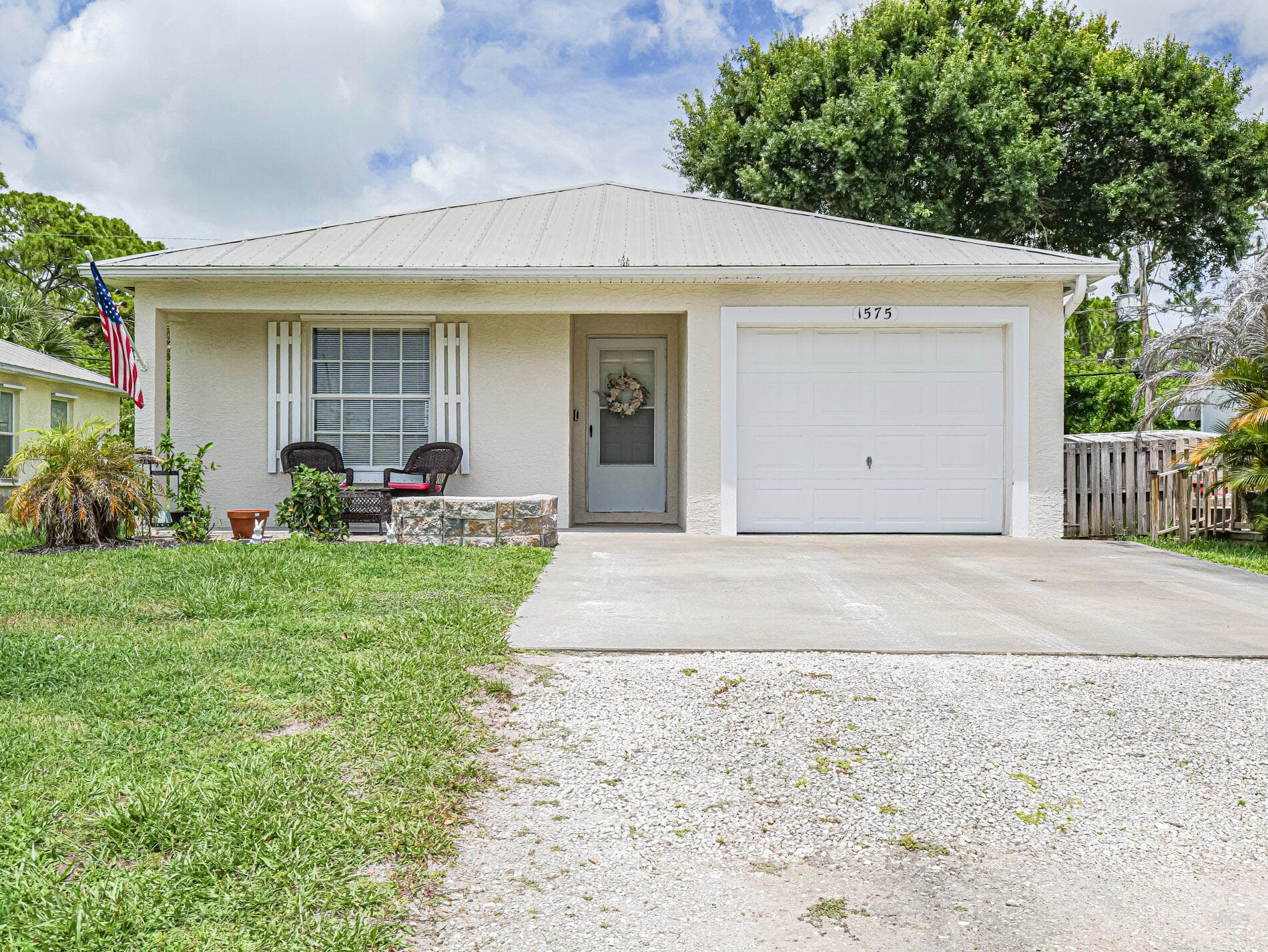 1575 17th Court SW, Vero Beach, FL 32962 — photo 4 of 30