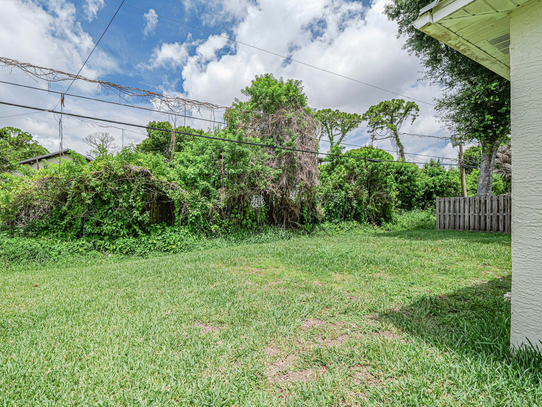 1575 17th Court SW, Vero Beach, FL 32962 — photo 27 of 30