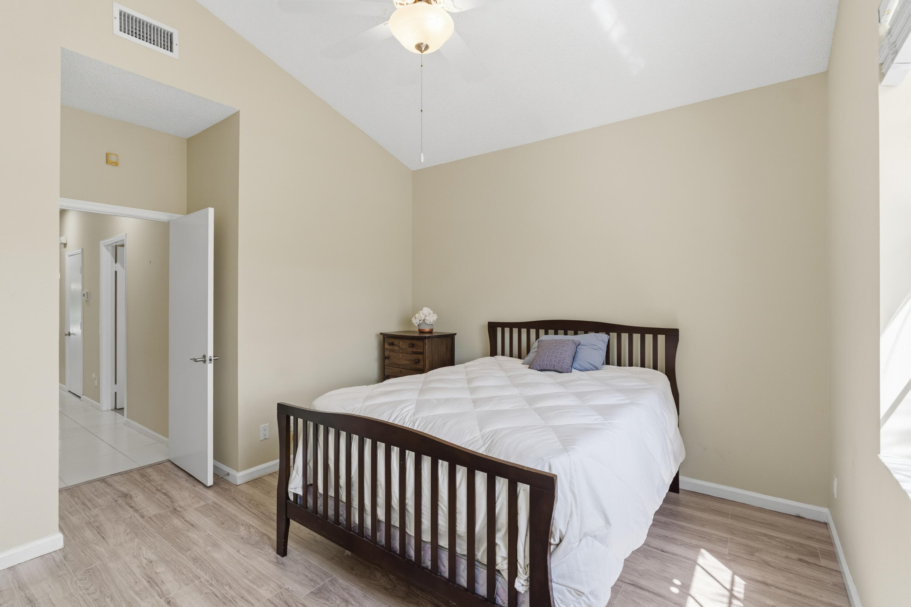 1500 Lacosta Drive W, Pembroke Pines, FL 33027 — photo 29 of 53