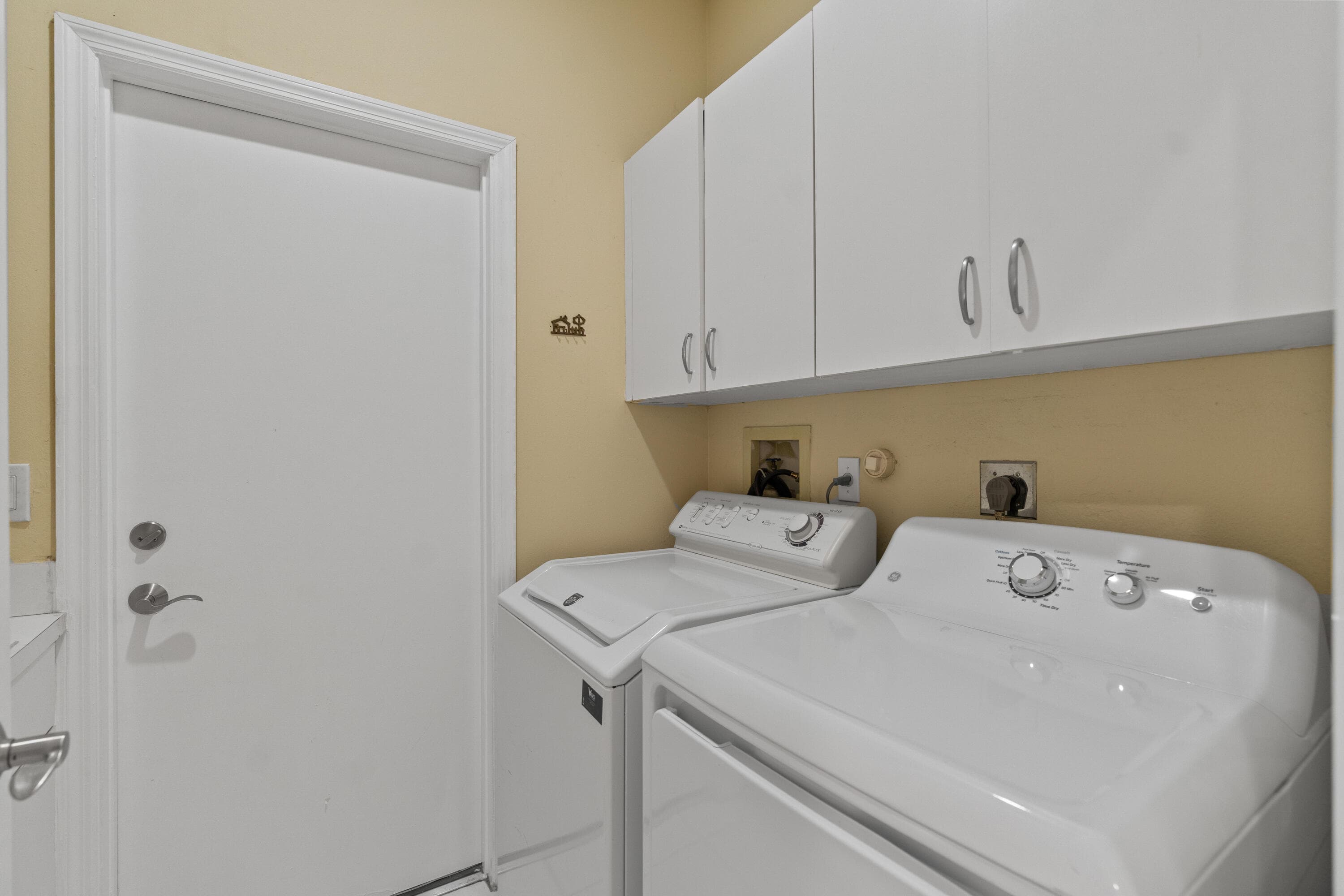 1500 Lacosta Drive W, Pembroke Pines, FL 33027 — photo 36 of 53