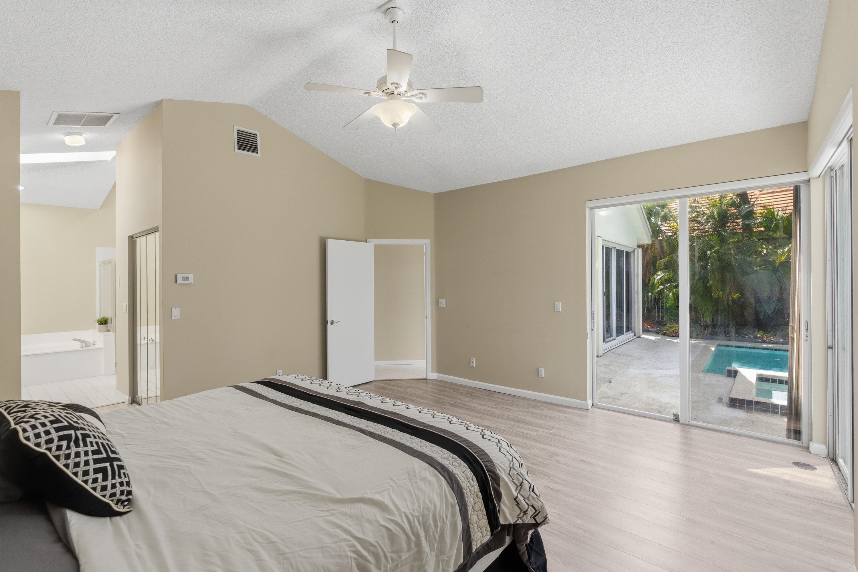 1500 Lacosta Drive W, Pembroke Pines, FL 33027 — photo 23 of 53