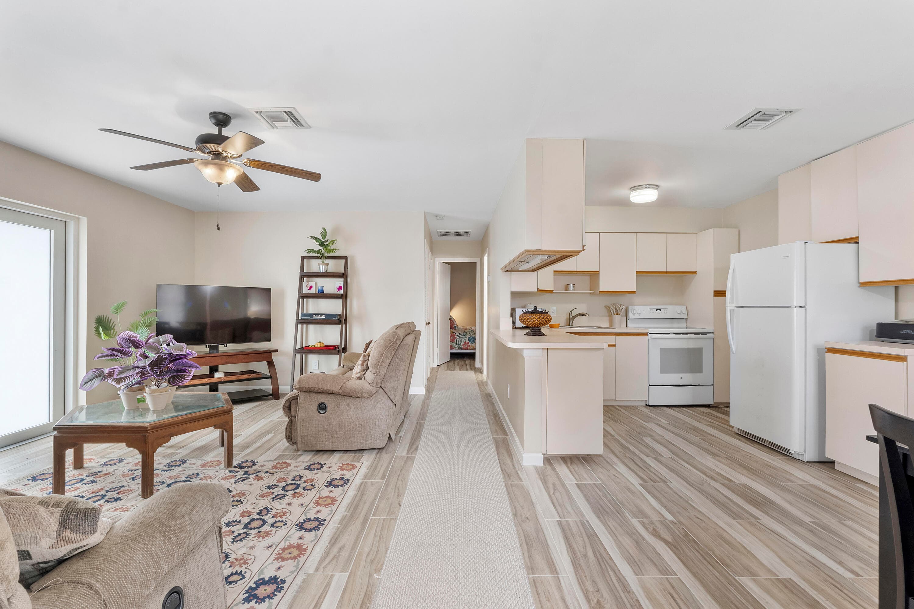 3344 Plaza Place, Lake Worth, FL 33462 — photo 9 of 35
