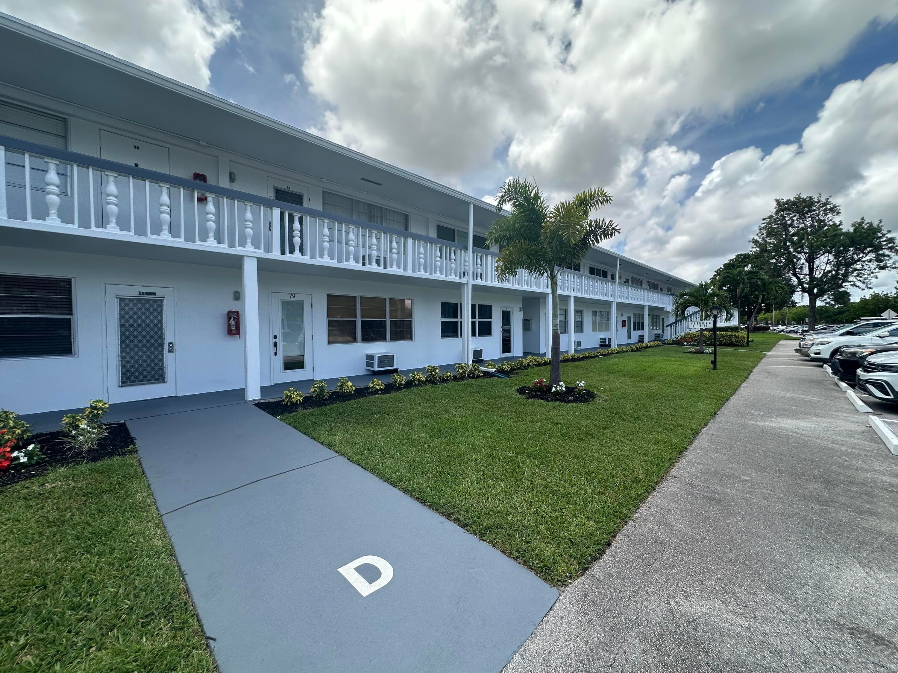 81 Farnham D 81, Deerfield Beach, FL 33442 — photo 4 of 24