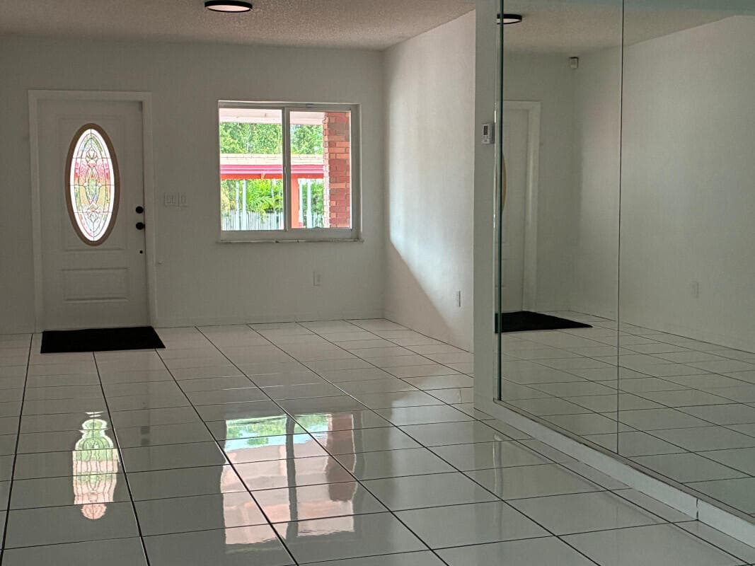 2828 SW 2nd Street, Miami, FL 33135 — photo 6 of 49