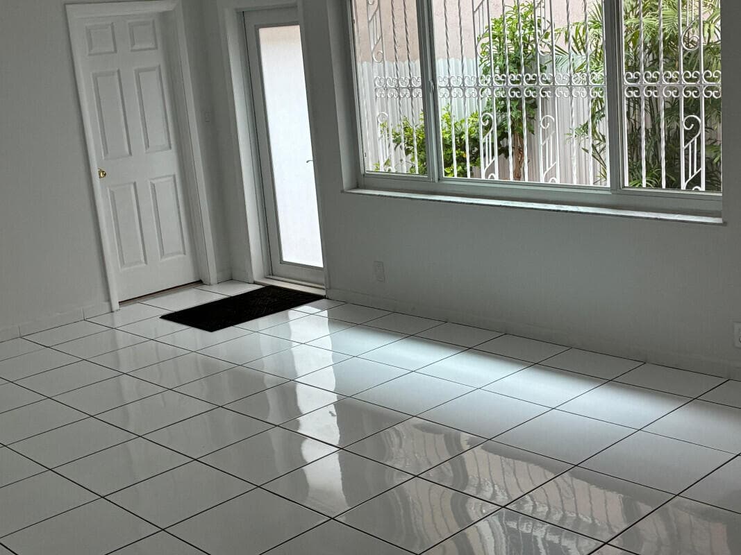 2828 SW 2nd Street, Miami, FL 33135 — photo 8 of 49