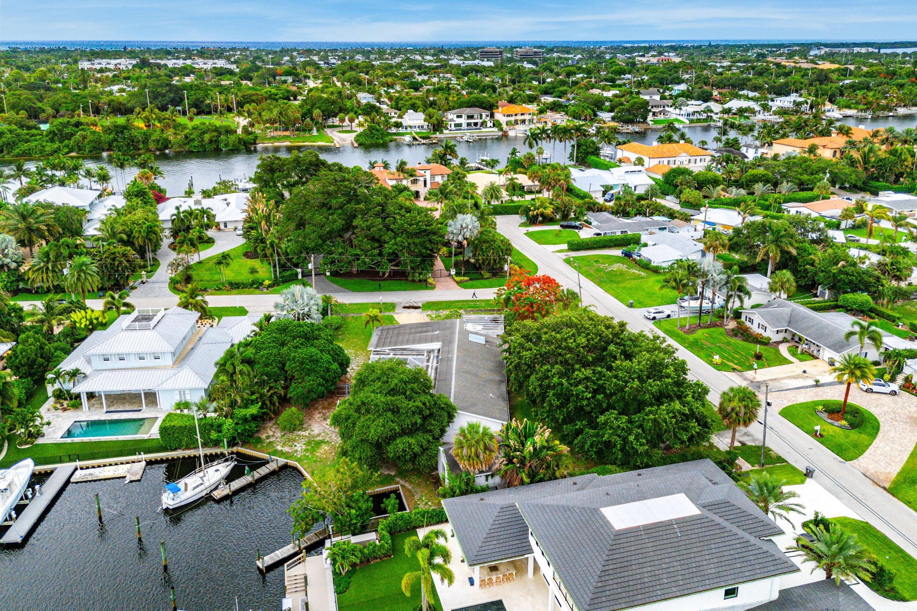 12019 N Edgewater Drive, West Palm Beach, FL 33410 — photo 9 of 19