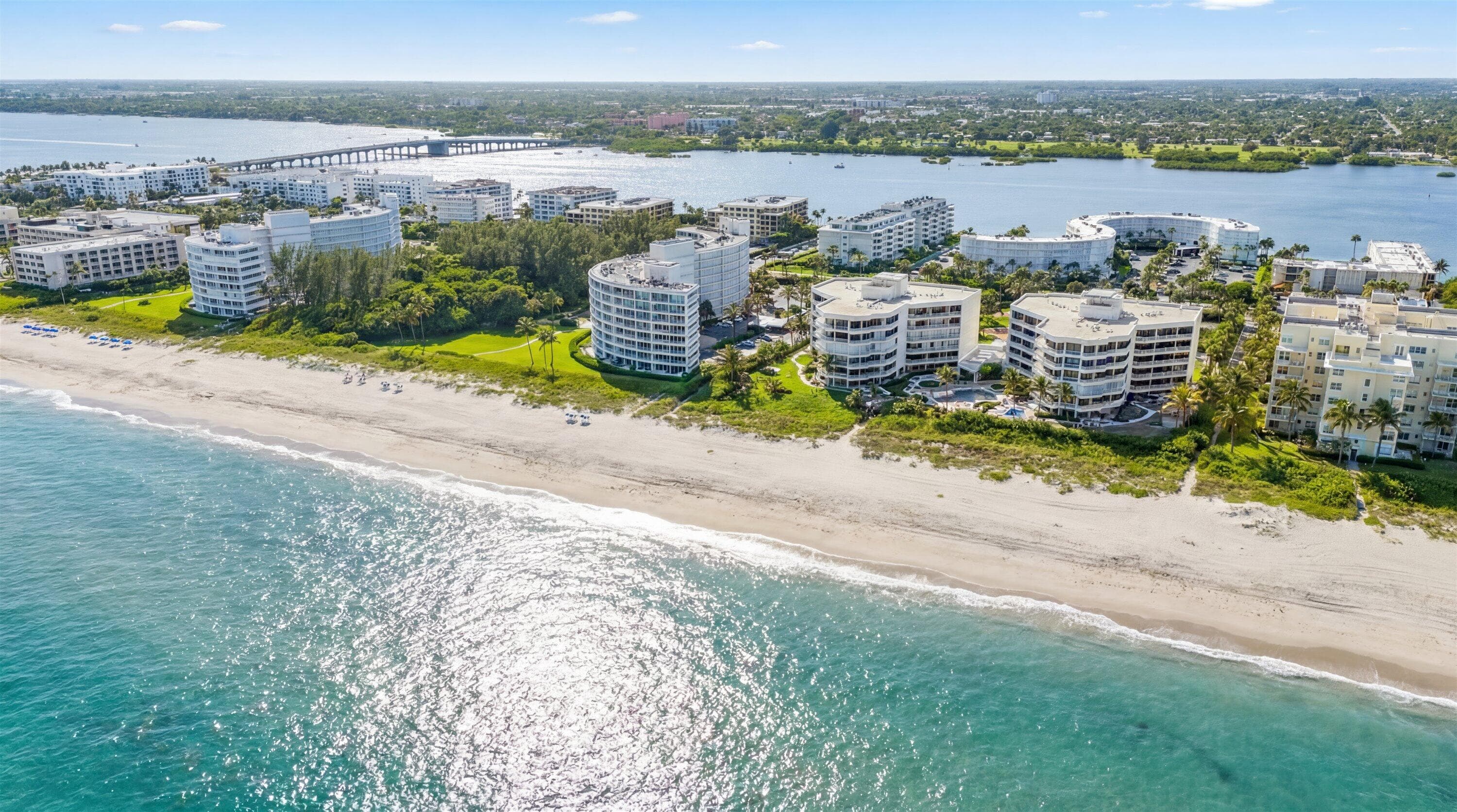 2774 S Ocean Boulevard 206, Palm Beach, FL 33480 — photo 2 of 19