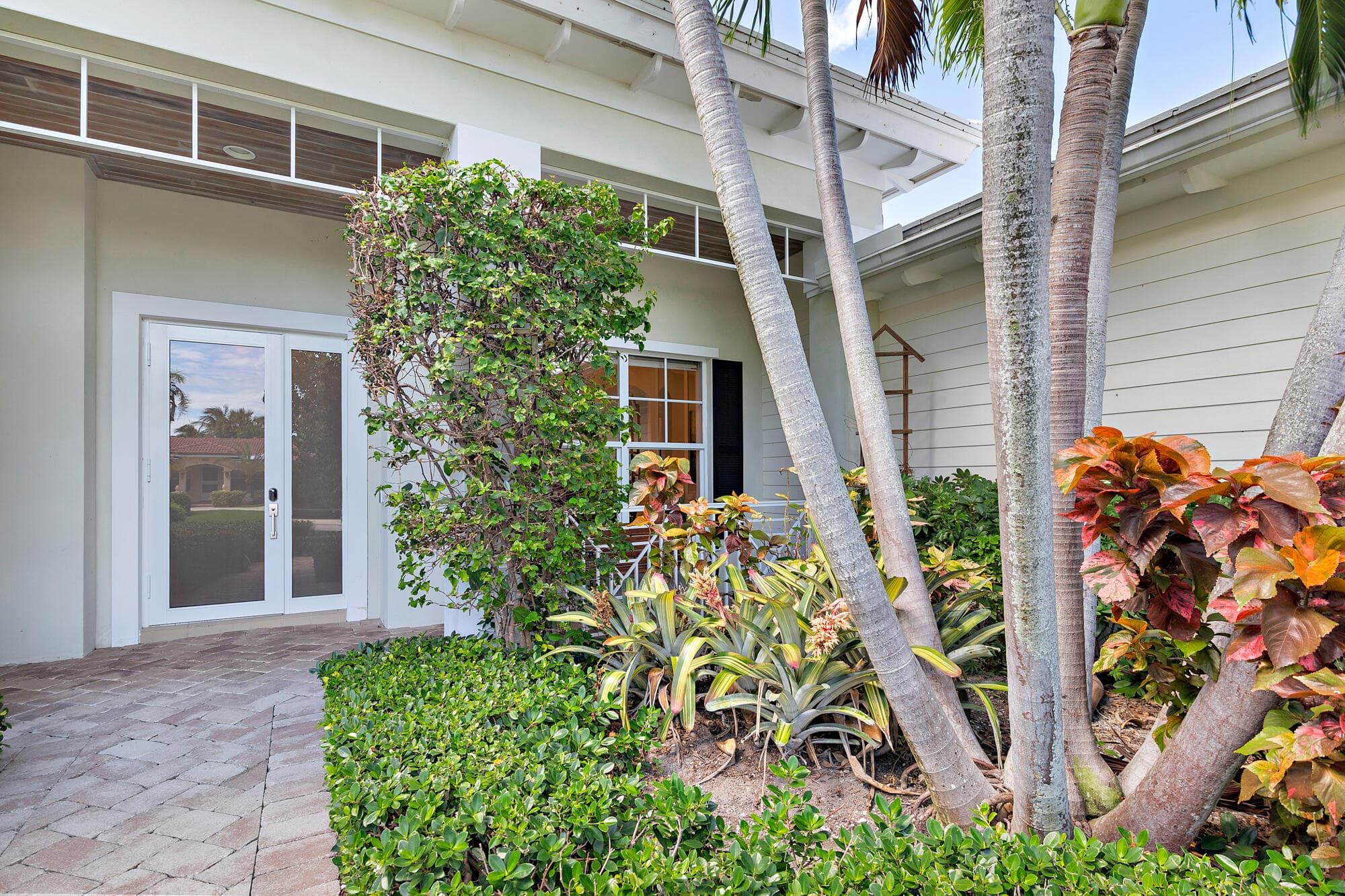 235 Claremont Lane, Palm Beach Shores, FL 33404 — photo 3 of 37