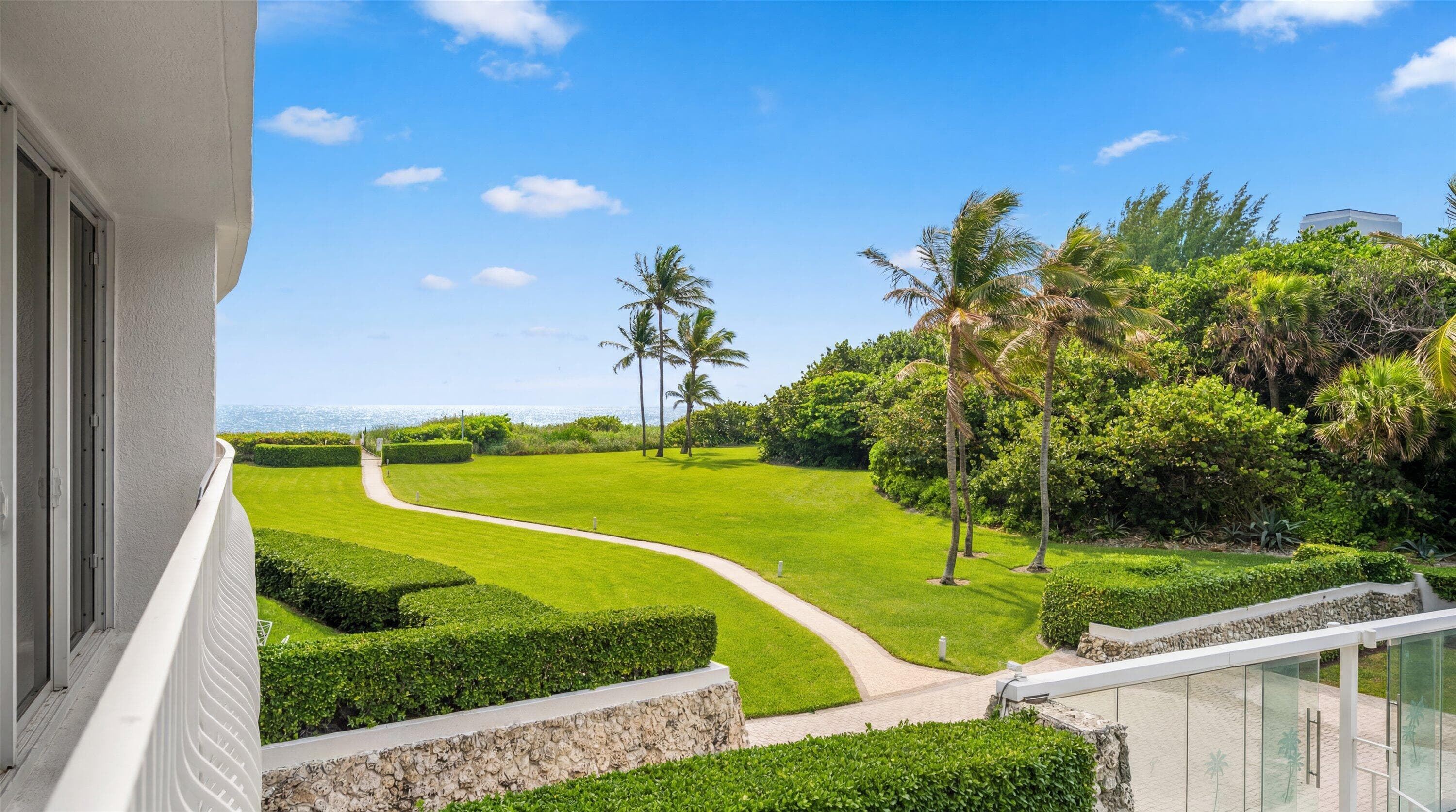 2774 S Ocean Boulevard 206, Palm Beach, FL 33480 — photo 11 of 19