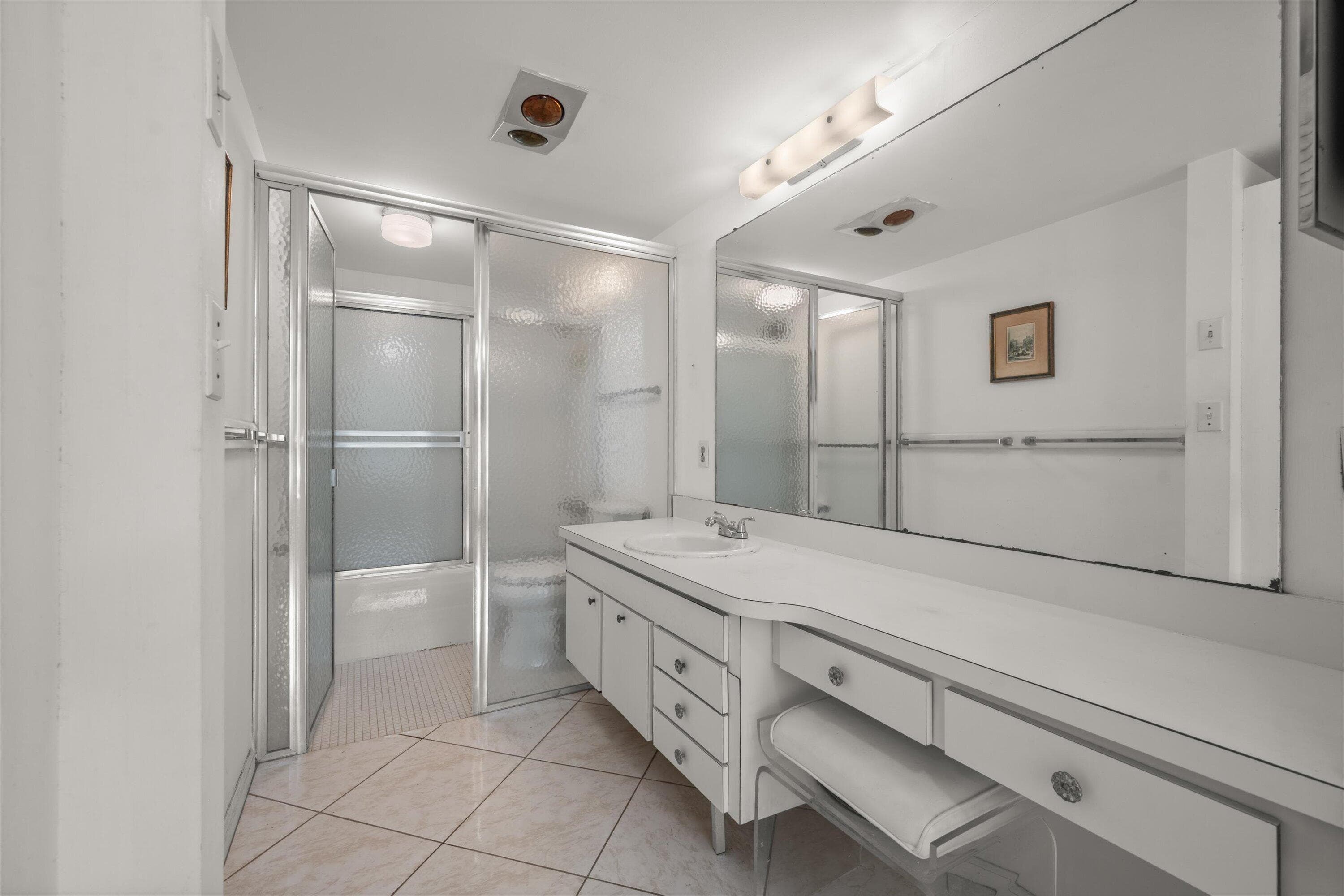 2774 S Ocean Boulevard 206, Palm Beach, FL 33480 — photo 10 of 19