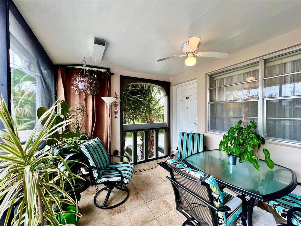 160 NE 8th Avenue 1b, Hallandale Beach, FL 33009 — photo 10 of 14