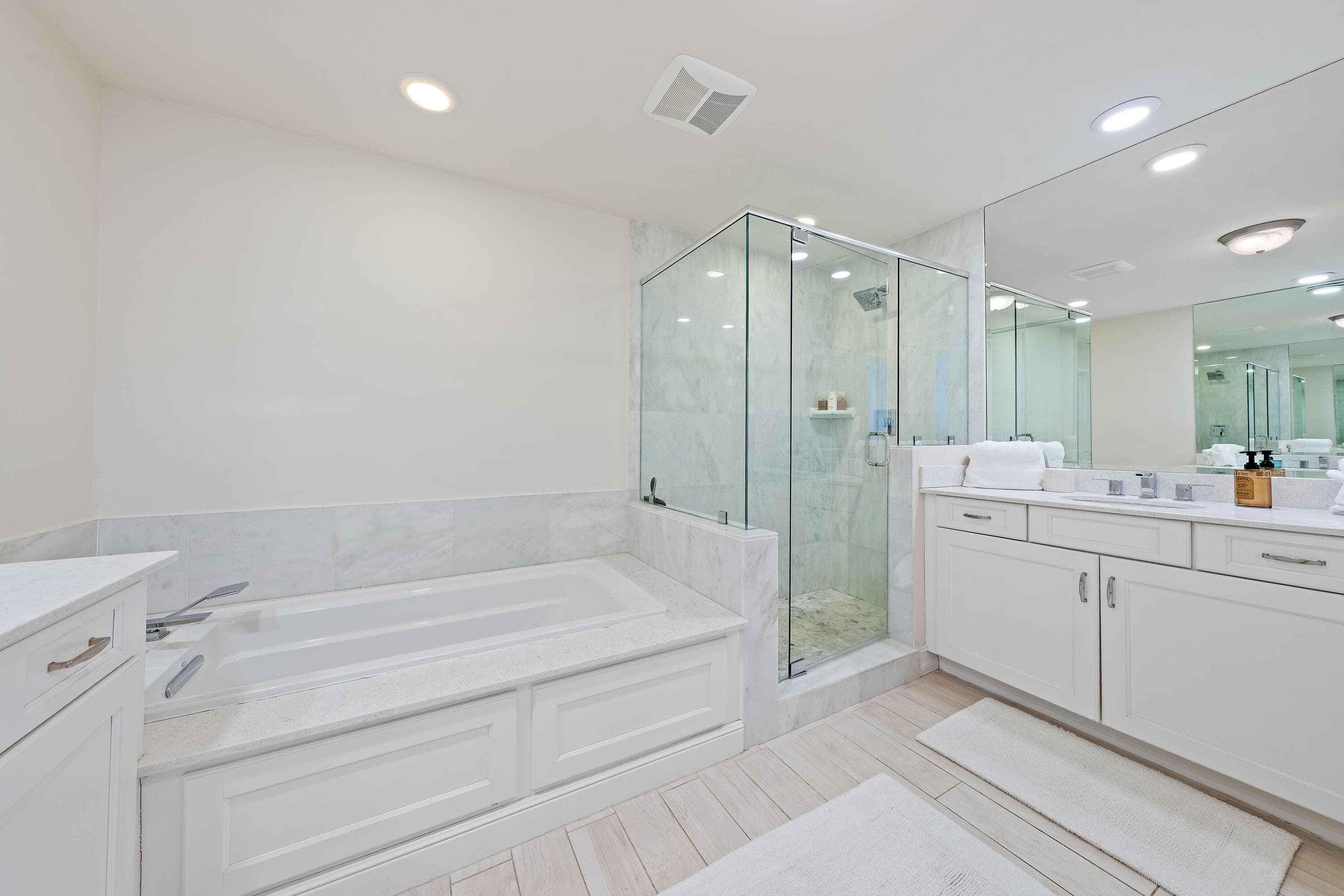 432 Bay Colony Drive N, Juno Beach, FL 33408 — photo 16 of 24