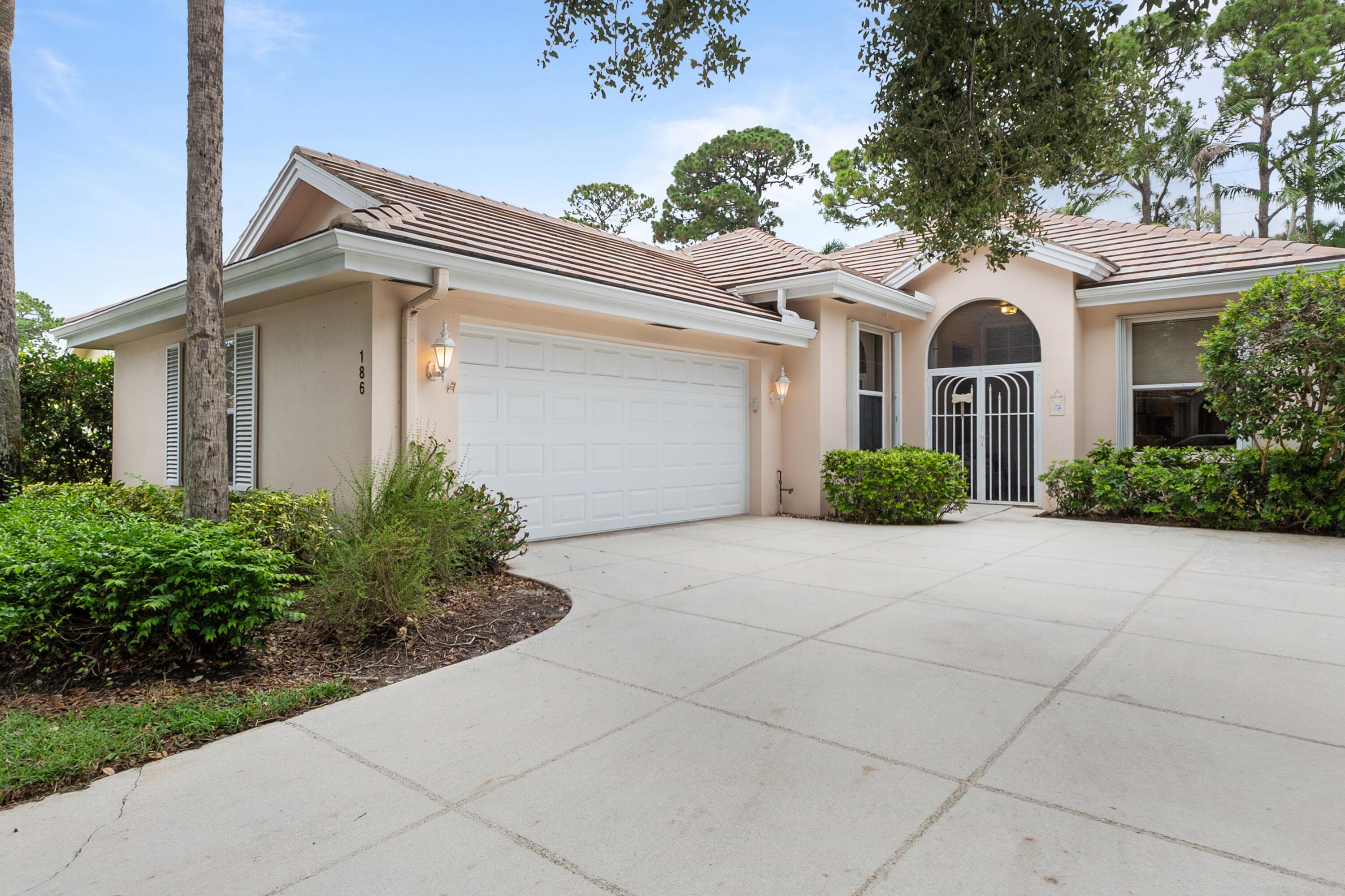 186 S Hampton Drive, Jupiter, FL 33458 — photo 3 of 3