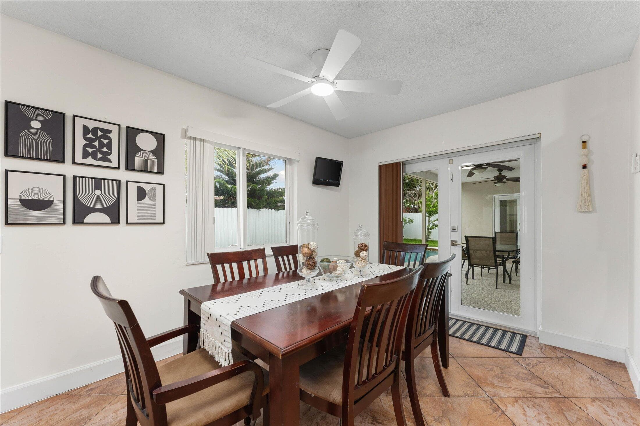 6515 SW 8th Place, North Lauderdale, FL 33068 — photo 11 of 45