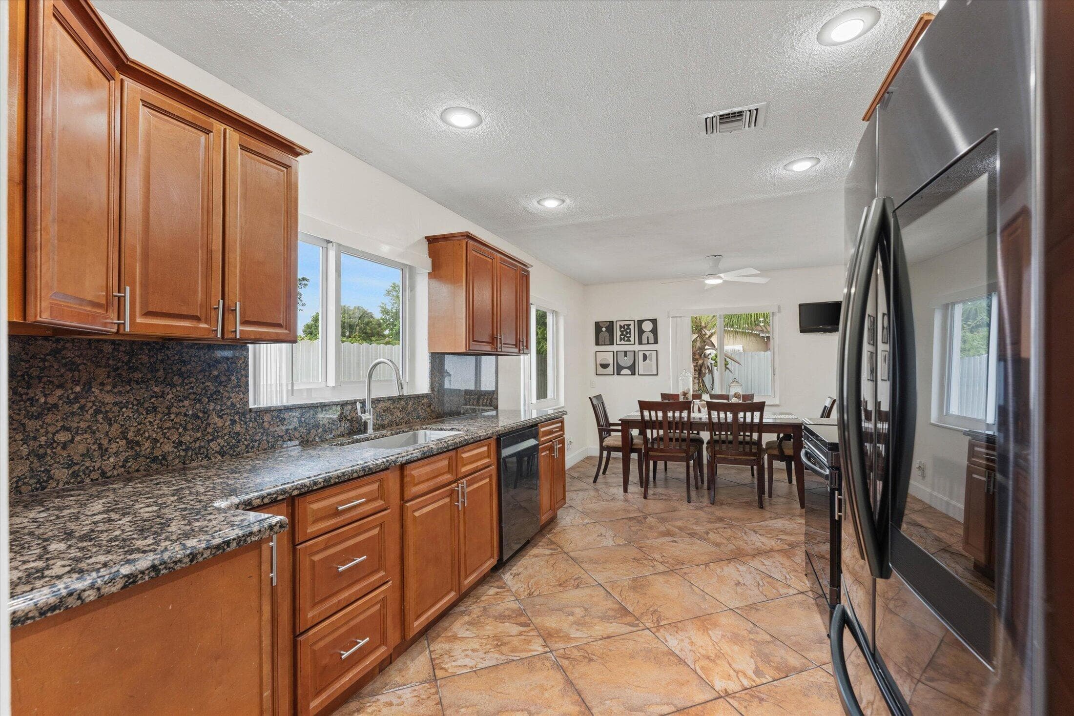 6515 SW 8th Place, North Lauderdale, FL 33068 — photo 15 of 45