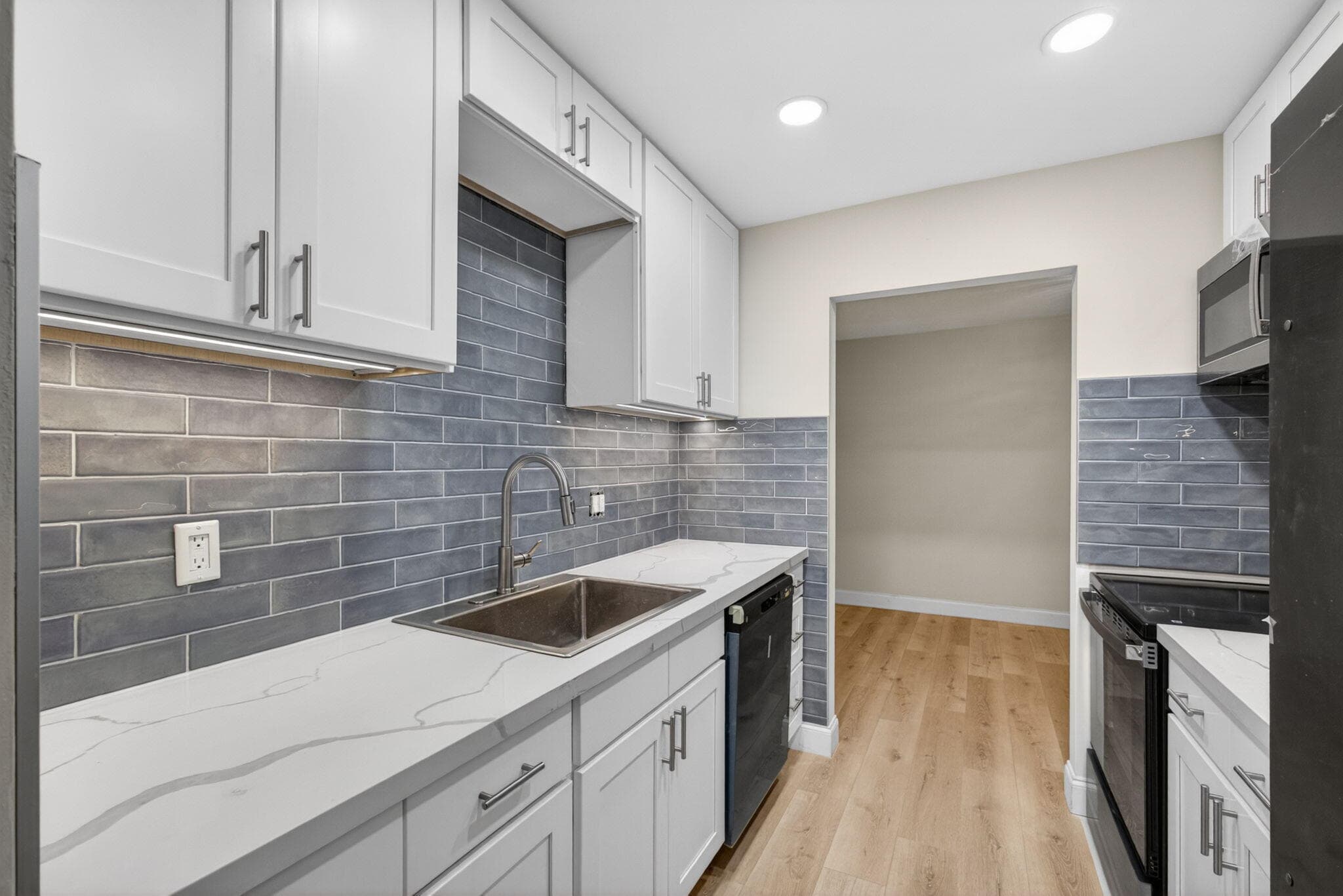 12416 Alternate A1a P2, Palm Beach Gardens, FL 33410 — photo 4 of 35