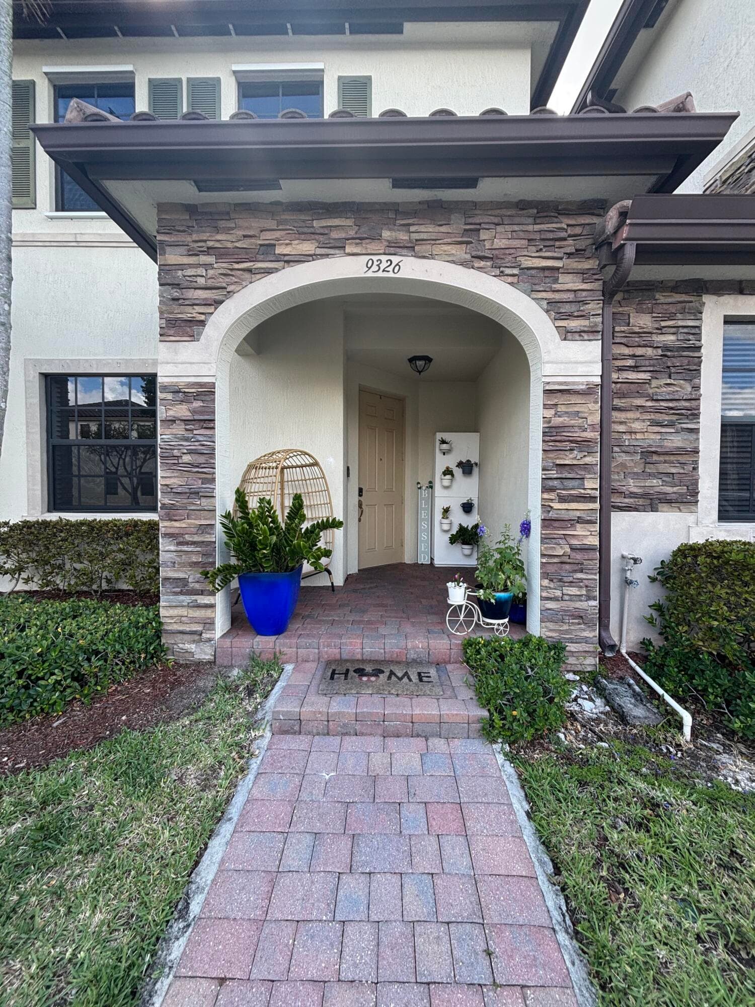9326 W 33rd Lane, Hialeah, FL 33018 — photo 2 of 42