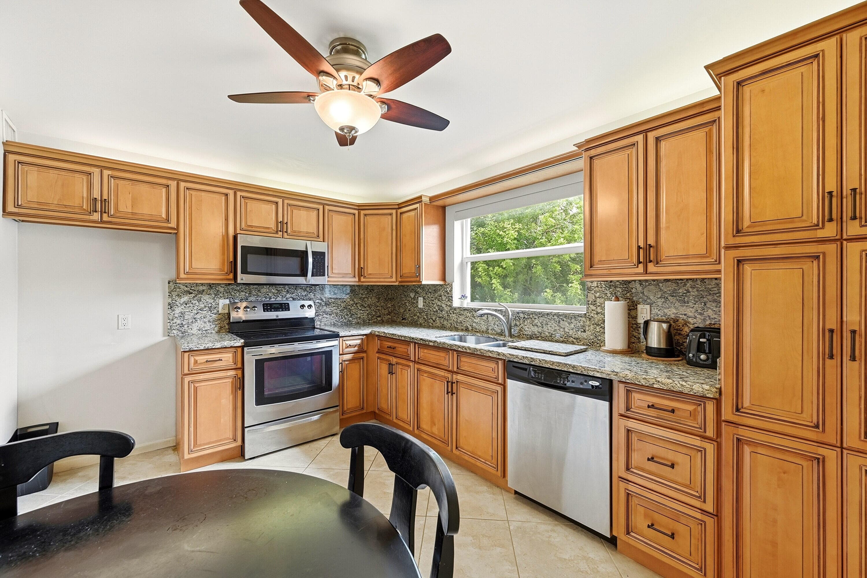 1975 SE 3rd Street 203, Deerfield Beach, FL 33441 — photo 9 of 45