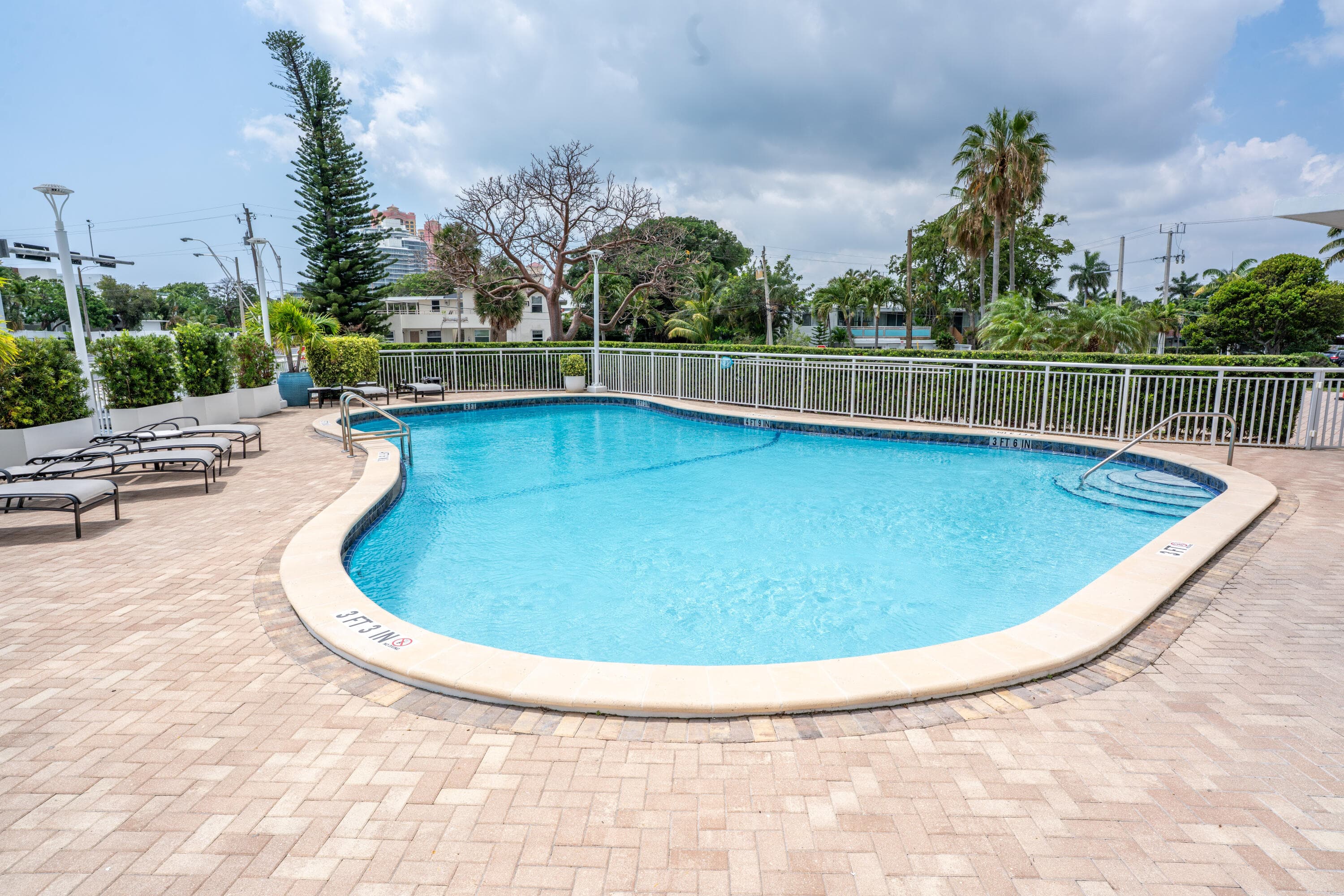2701 N Ocean Boulevard 2b, Fort Lauderdale, FL 33308 — photo 8 of 49