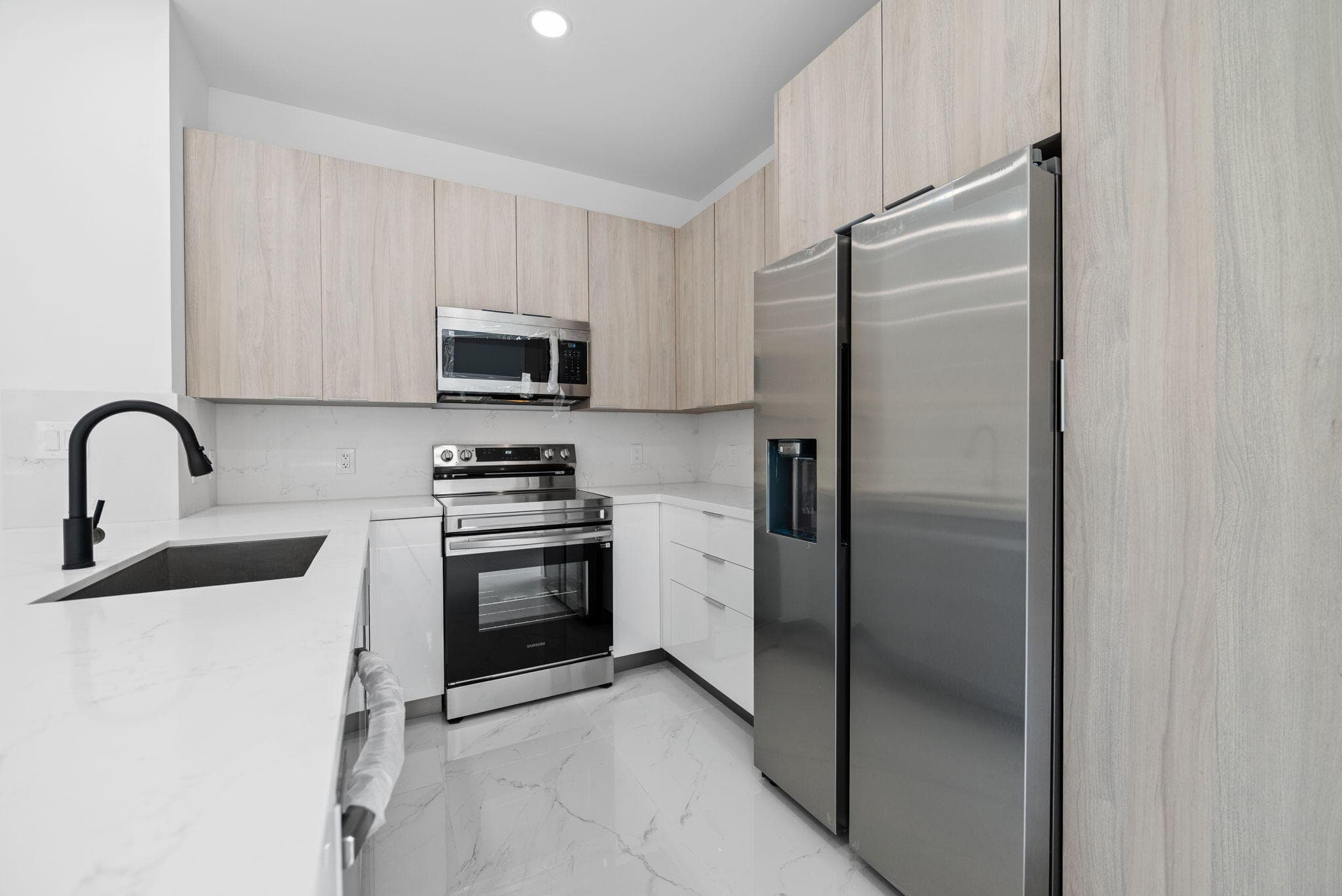 1355 NW 42nd Street 1355, Miami, FL 33142 — photo 4 of 26