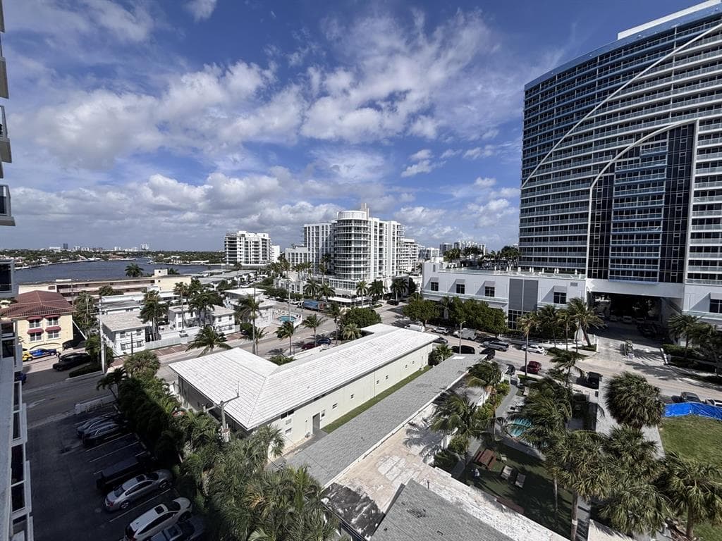 336 N Birch Road 8d, Fort Lauderdale, FL 33304 — photo 6 of 23
