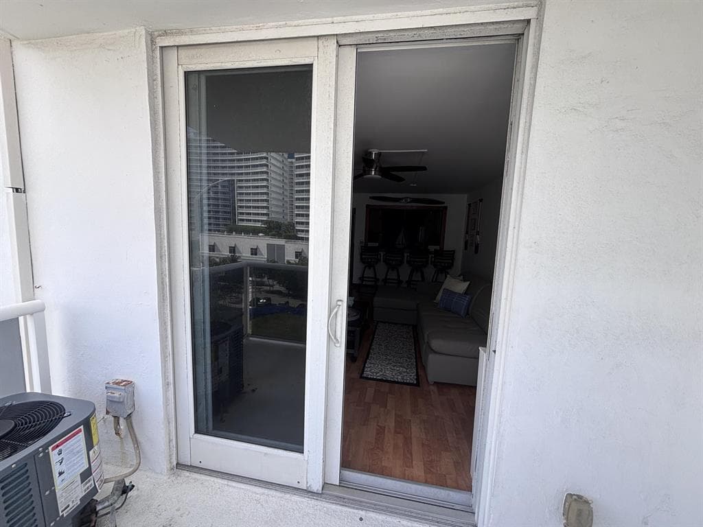 336 N Birch Road 8d, Fort Lauderdale, FL 33304 — photo 9 of 23