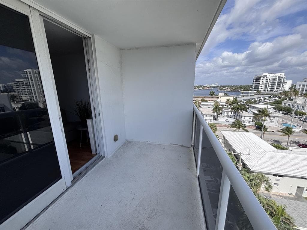 336 N Birch Road 8d, Fort Lauderdale, FL 33304 — photo 10 of 23