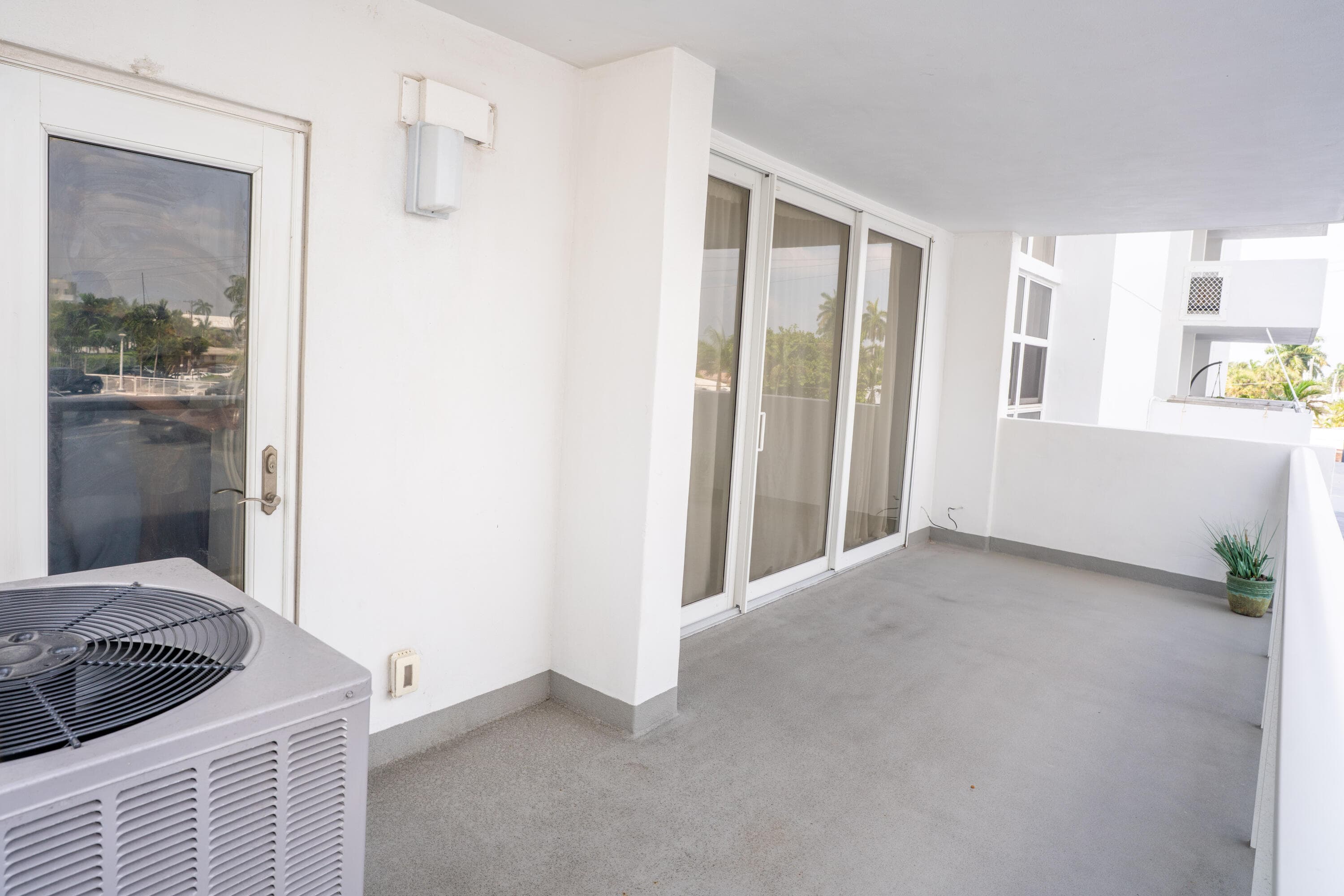 2701 N Ocean Boulevard 2b, Fort Lauderdale, FL 33308 — photo 28 of 49