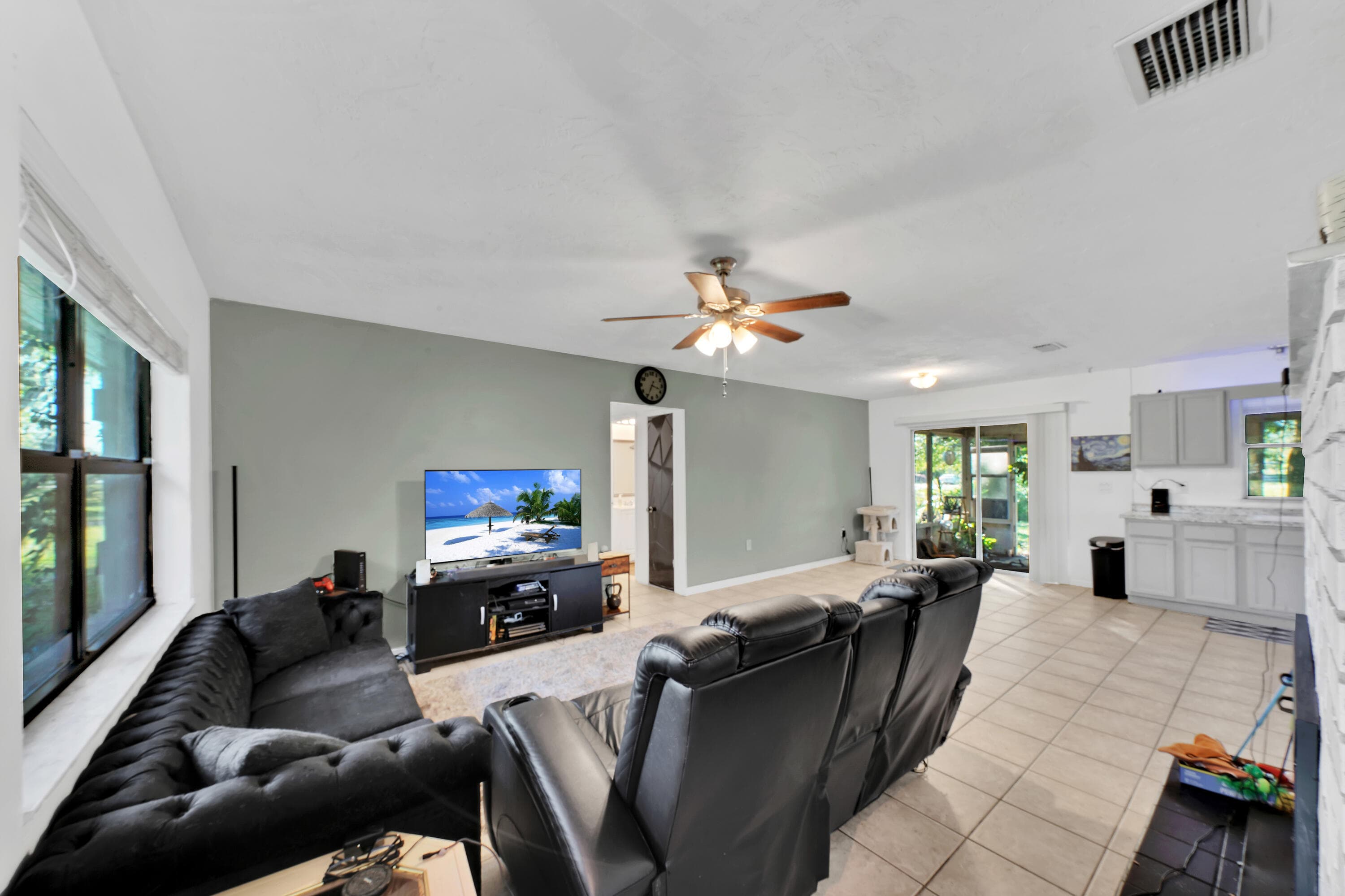 1031 SW 24th Avenue, Okeechobee, FL 34974 — photo 9 of 26