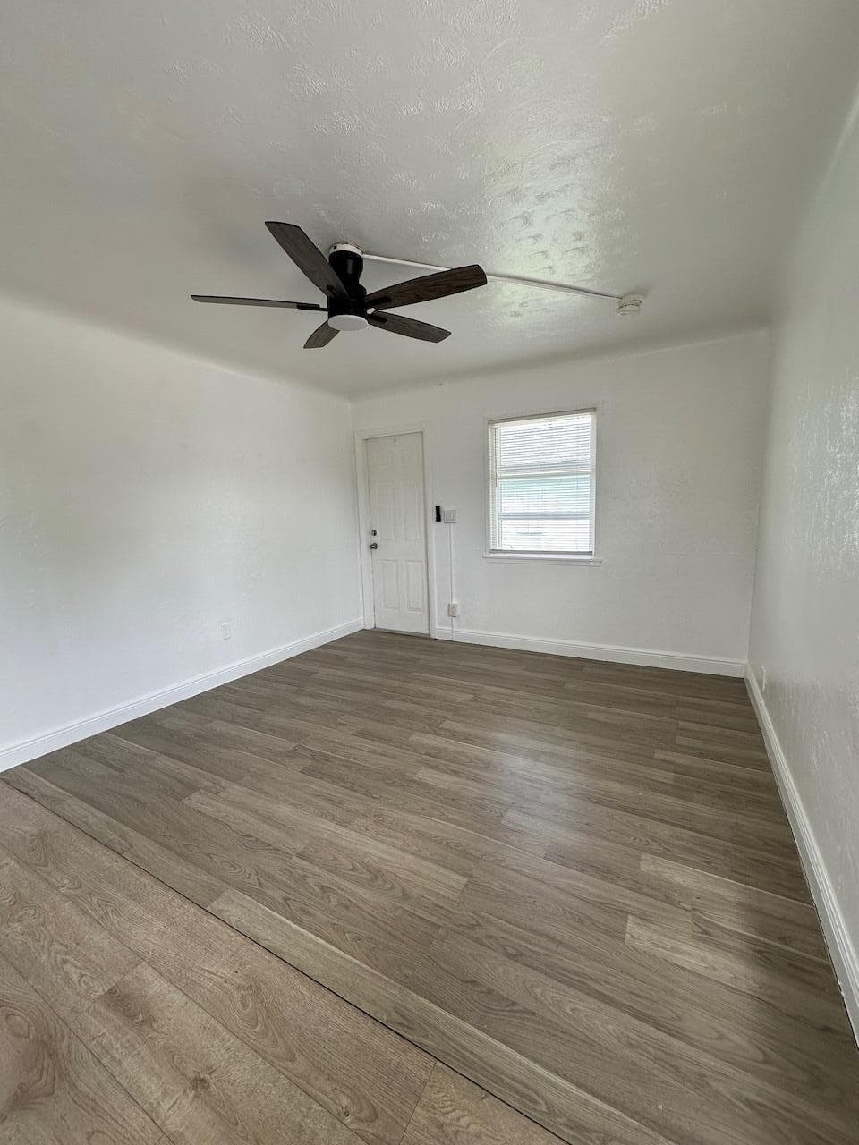 17 Detroit Street 1, Lake Worth, FL 33461 — photo 3 of 9