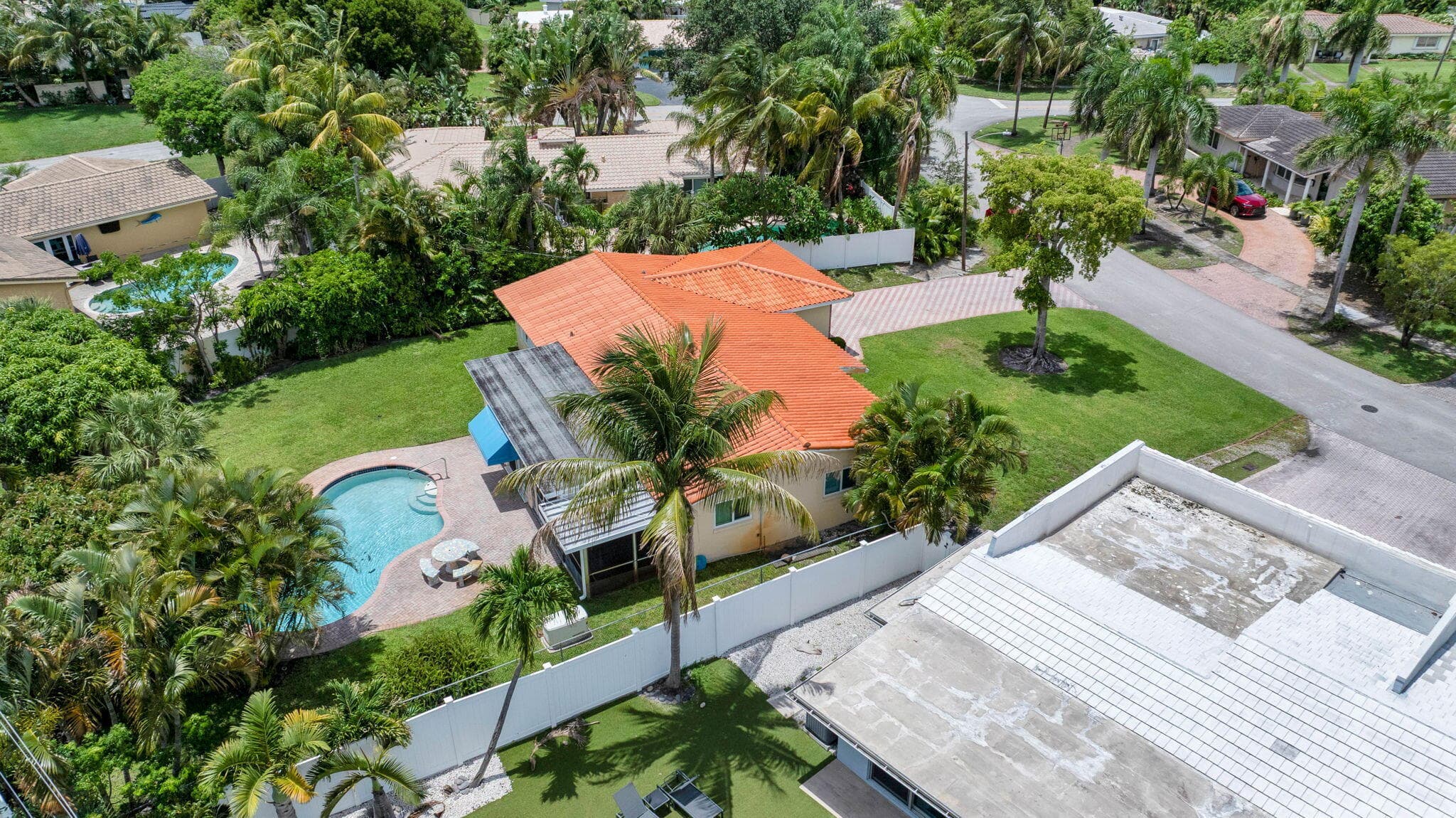 1910 NE 52nd Street NE, Fort Lauderdale, FL 33308 — photo 5 of 49