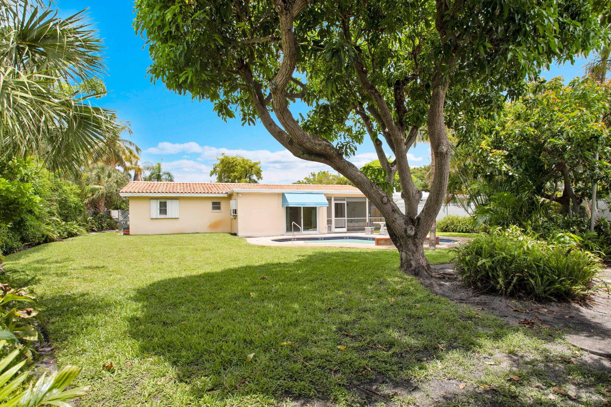 1910 NE 52nd Street NE, Fort Lauderdale, FL 33308 — photo 25 of 49