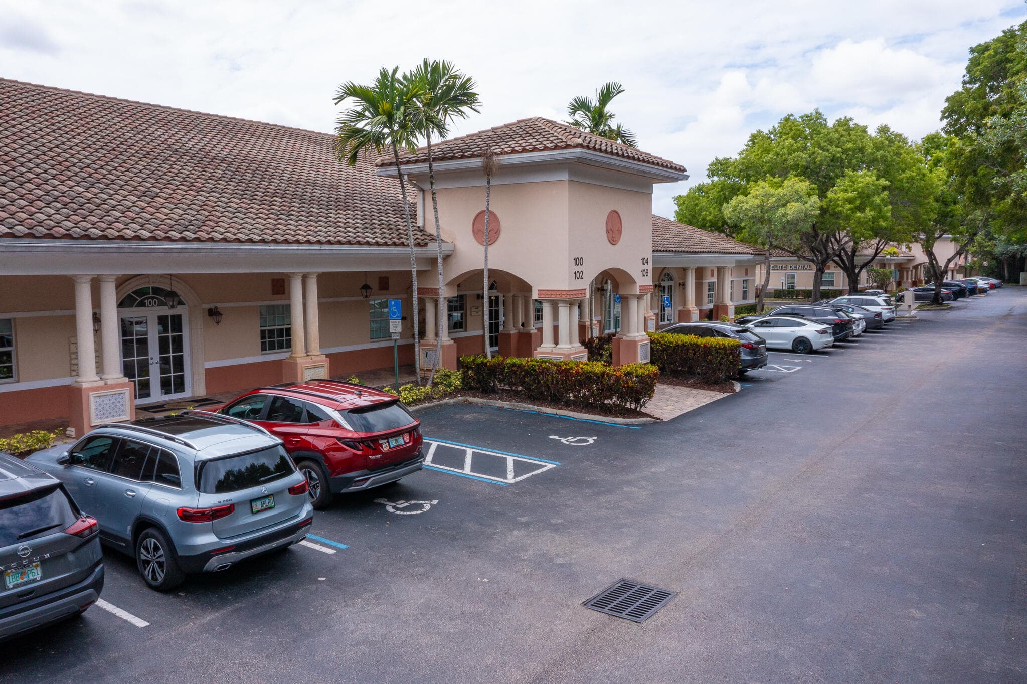102 NW 100th Avenue, Plantation, FL — photo 3 of 27
