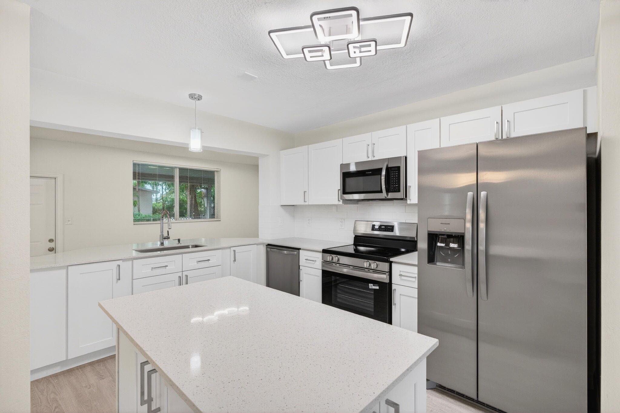 2241 SW 67th Lane, Miramar, FL 33023 — photo 4 of 15