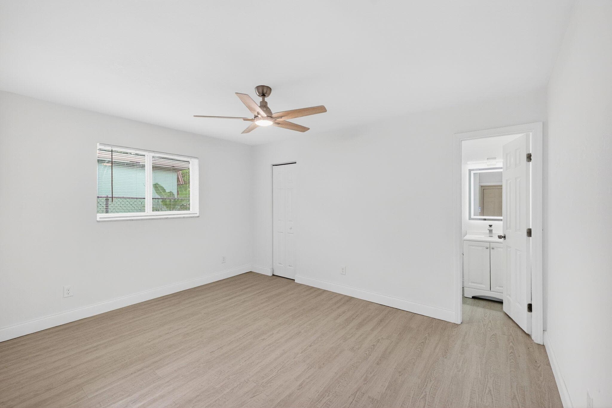 2241 SW 67th Lane, Miramar, FL 33023 — photo 5 of 15