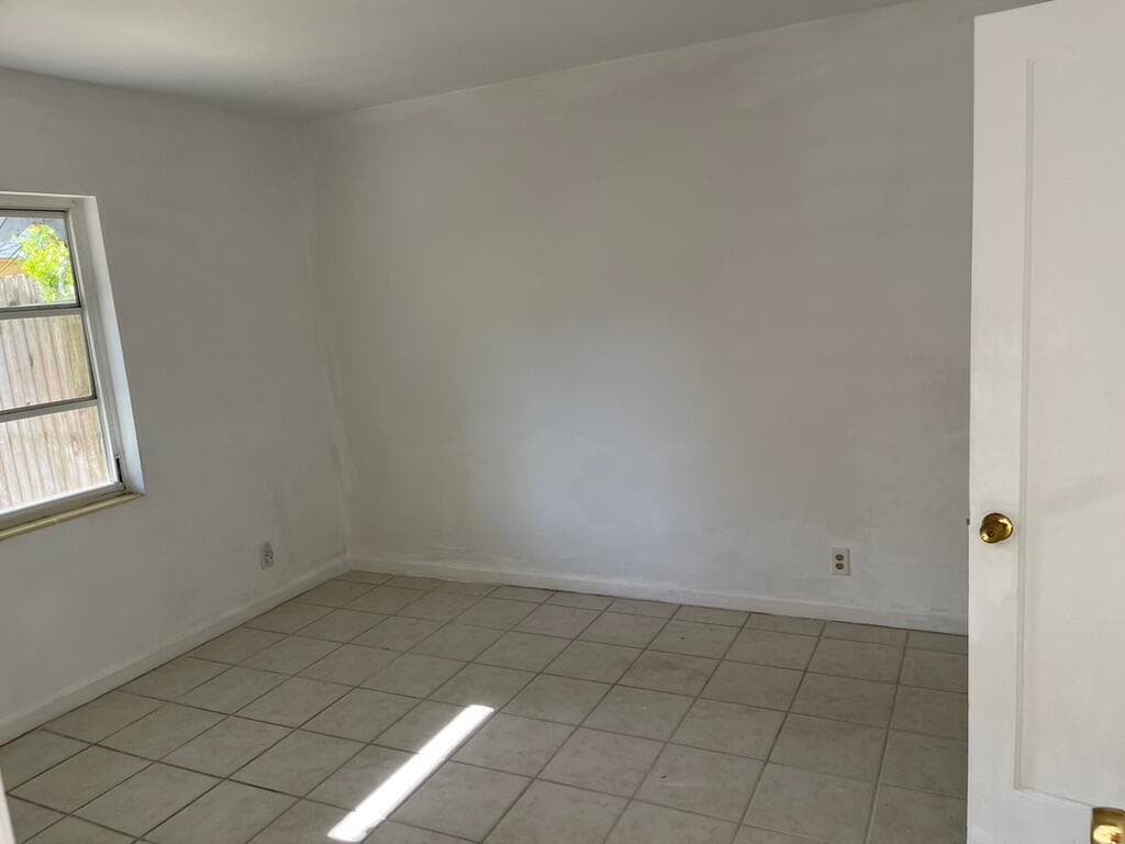 115 E Lantana Road, Lantana, FL 33462 — photo 5 of 7