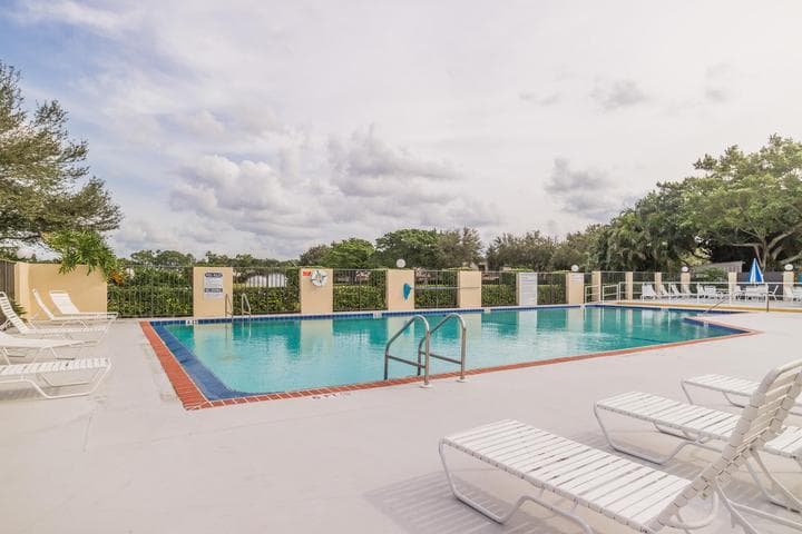 1520 15th Terrace, Palm Beach Gardens, FL 33418 — photo 33 of 43