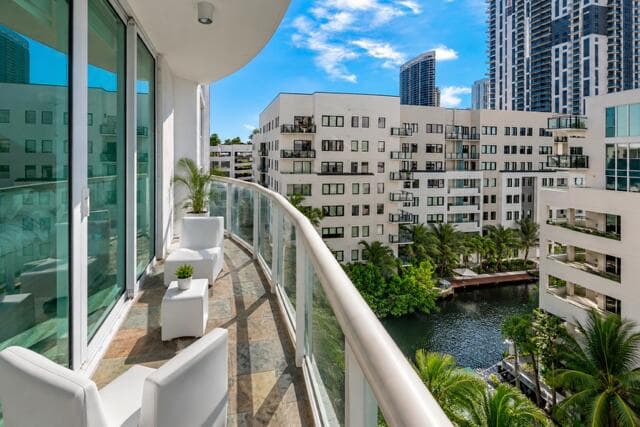 111 SE 8th Avenue 705, Fort Lauderdale, FL 33301 — photo 1 of 16