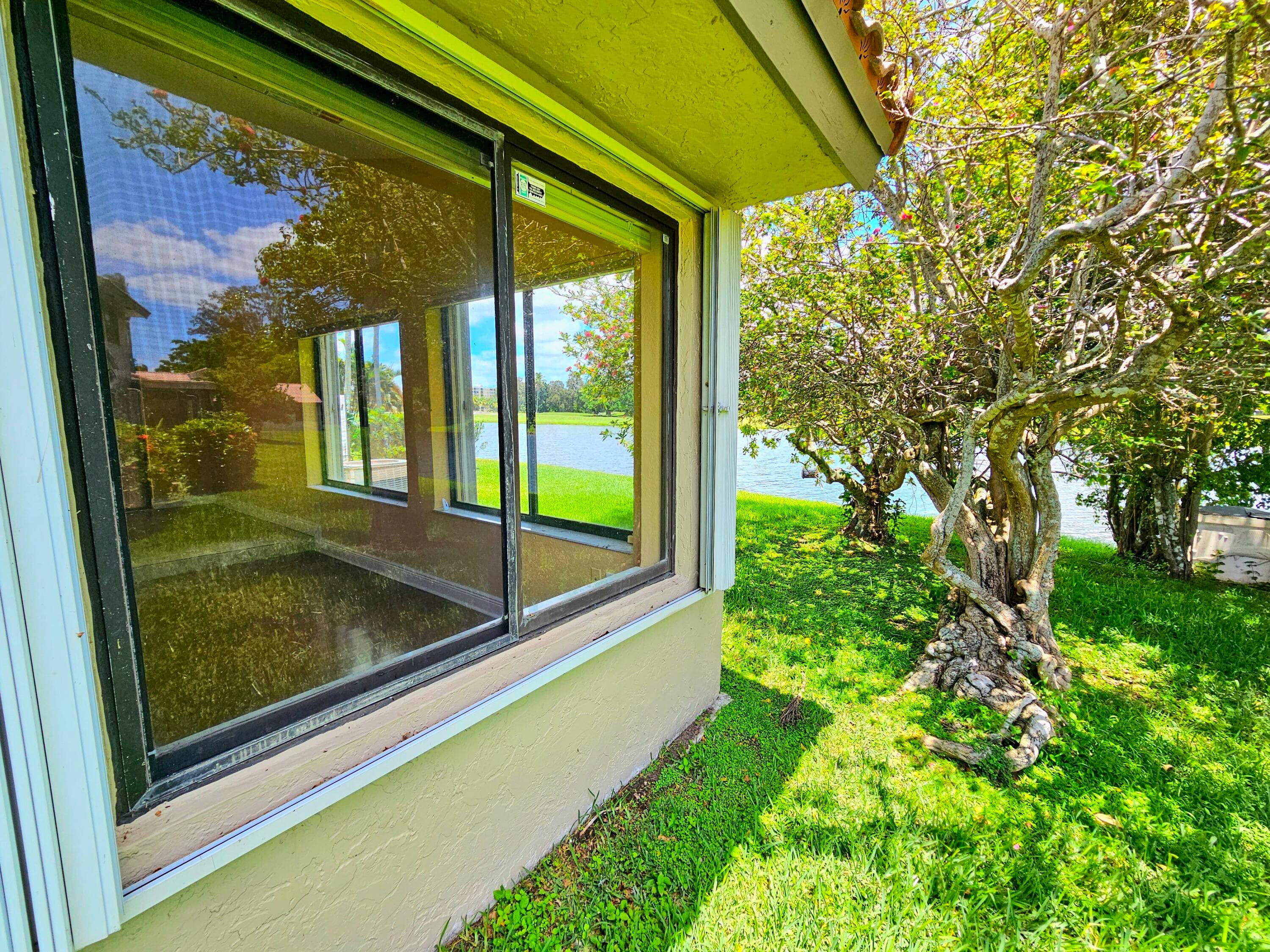 566 Village Lake Drive, Weston, FL 33326 — photo 14 of 37